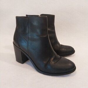 TRASK Ankle Boots Womens 9 Black Leather Block Mid 3.5" Heel Size Zip Booties